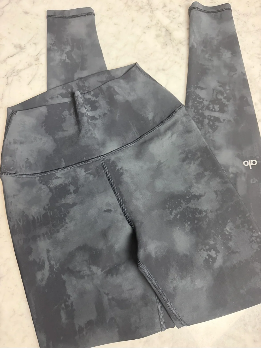 ALO Yoga Gray Charcoal Cloud-Print Leggings